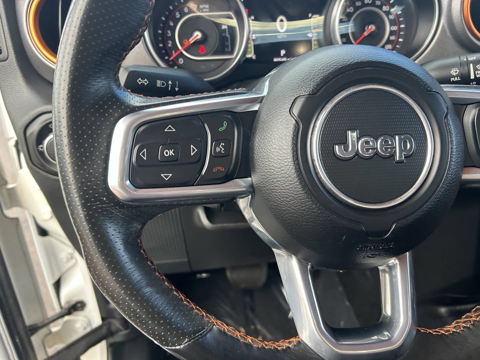 Used 2021 Jeep Gladiator Mojave AWD/4WD image 28