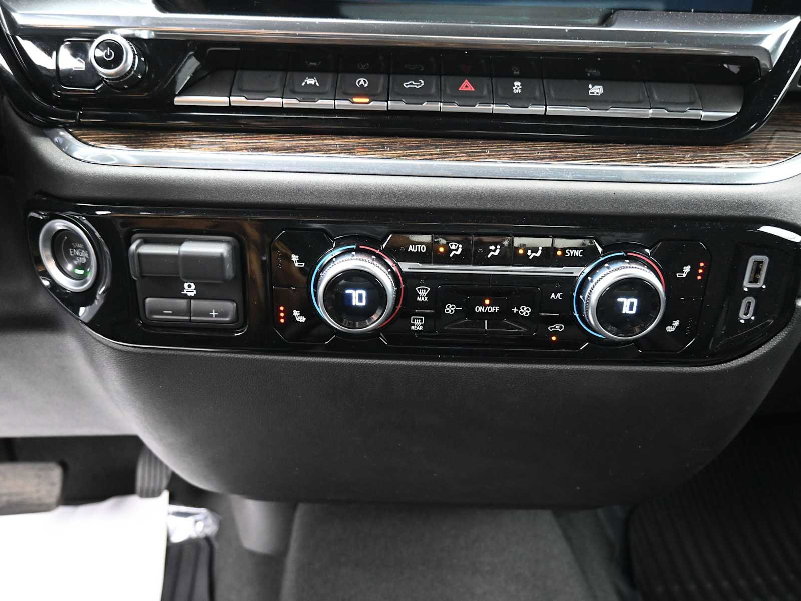 Used 2024 GMC Sierra 1500 Elevation image 9