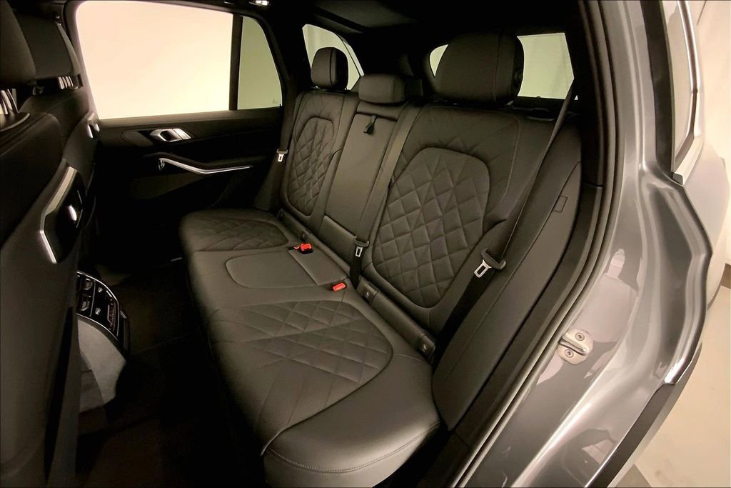 Certified 2026 BMW X5 xDrive40i AWD/4WD image 14