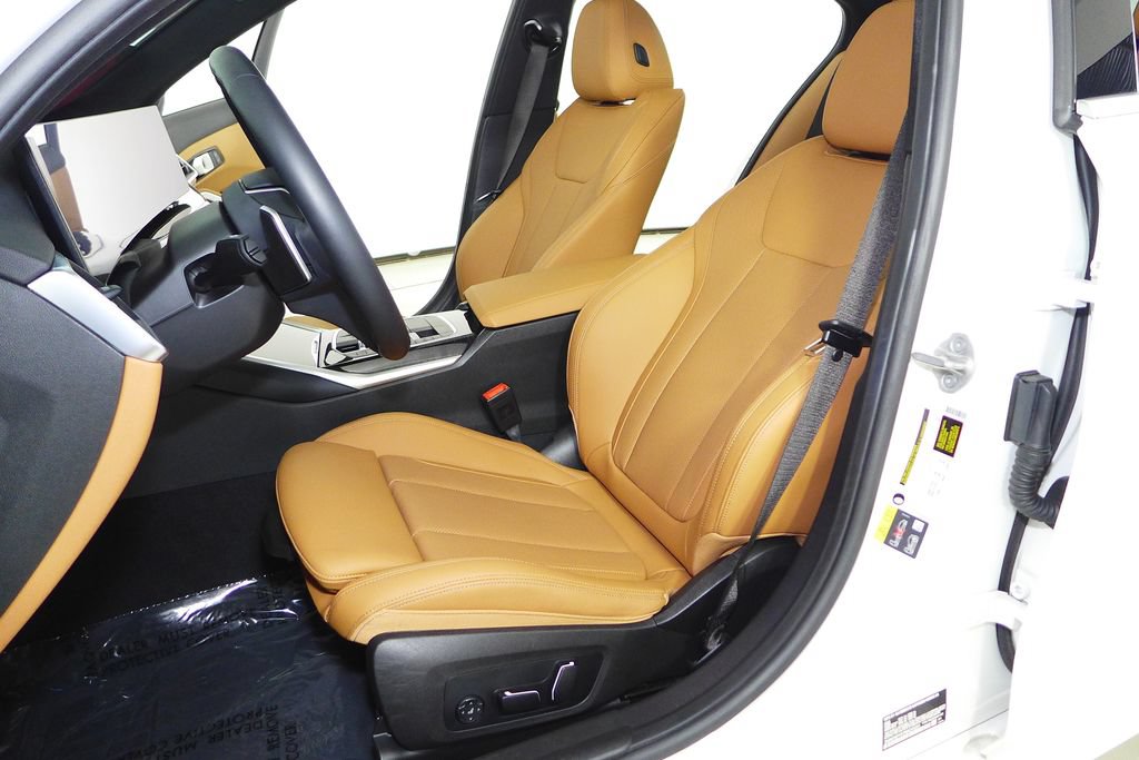 Used 2024 BMW 330e w/ Convenience Package RWD image 22