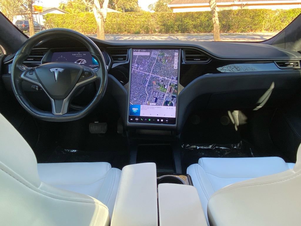 Used 2020 Tesla Model S Long Range Plus image 19