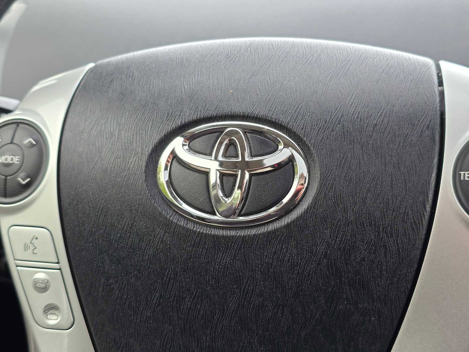 Used 2013 Toyota Prius Three w/ Solar Roof Pkg FWD image 29