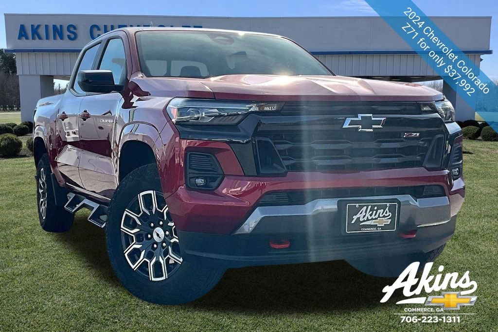 Used 2024 Chevrolet Colorado Z71 w/ Advanced Trailering Package AWD/4WD video 3