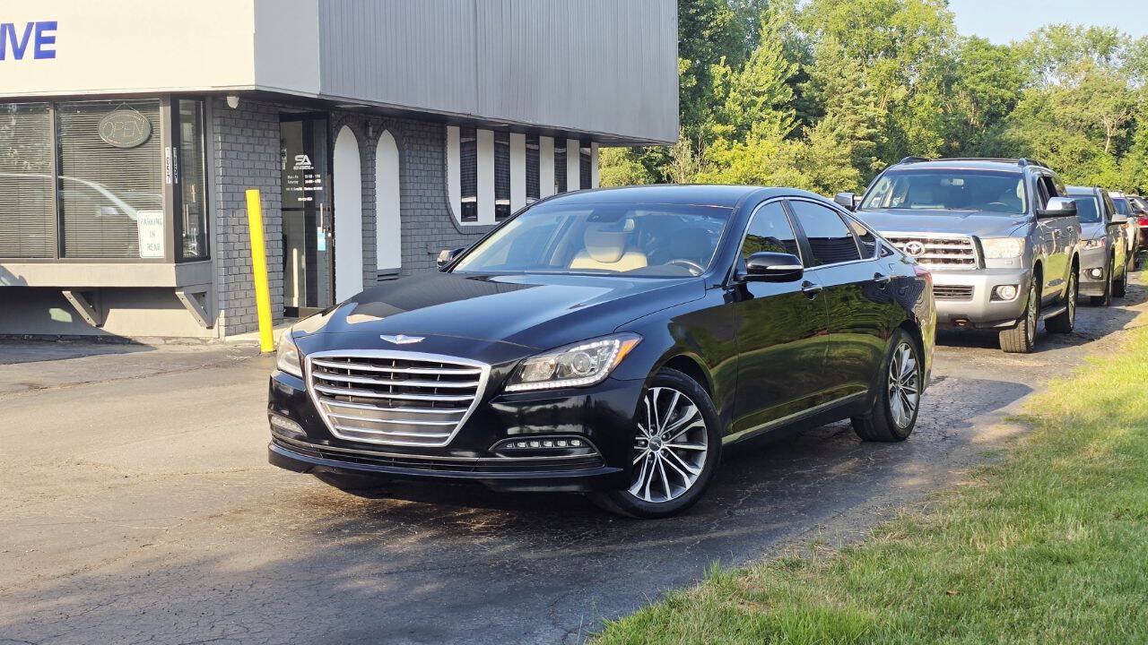 Used 2015 Hyundai Genesis 3.8 AWD/4WD image 2