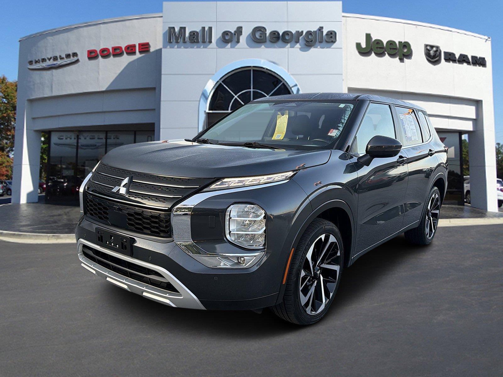 Used 2024 Mitsubishi Outlander SE AWD/4WD image 1