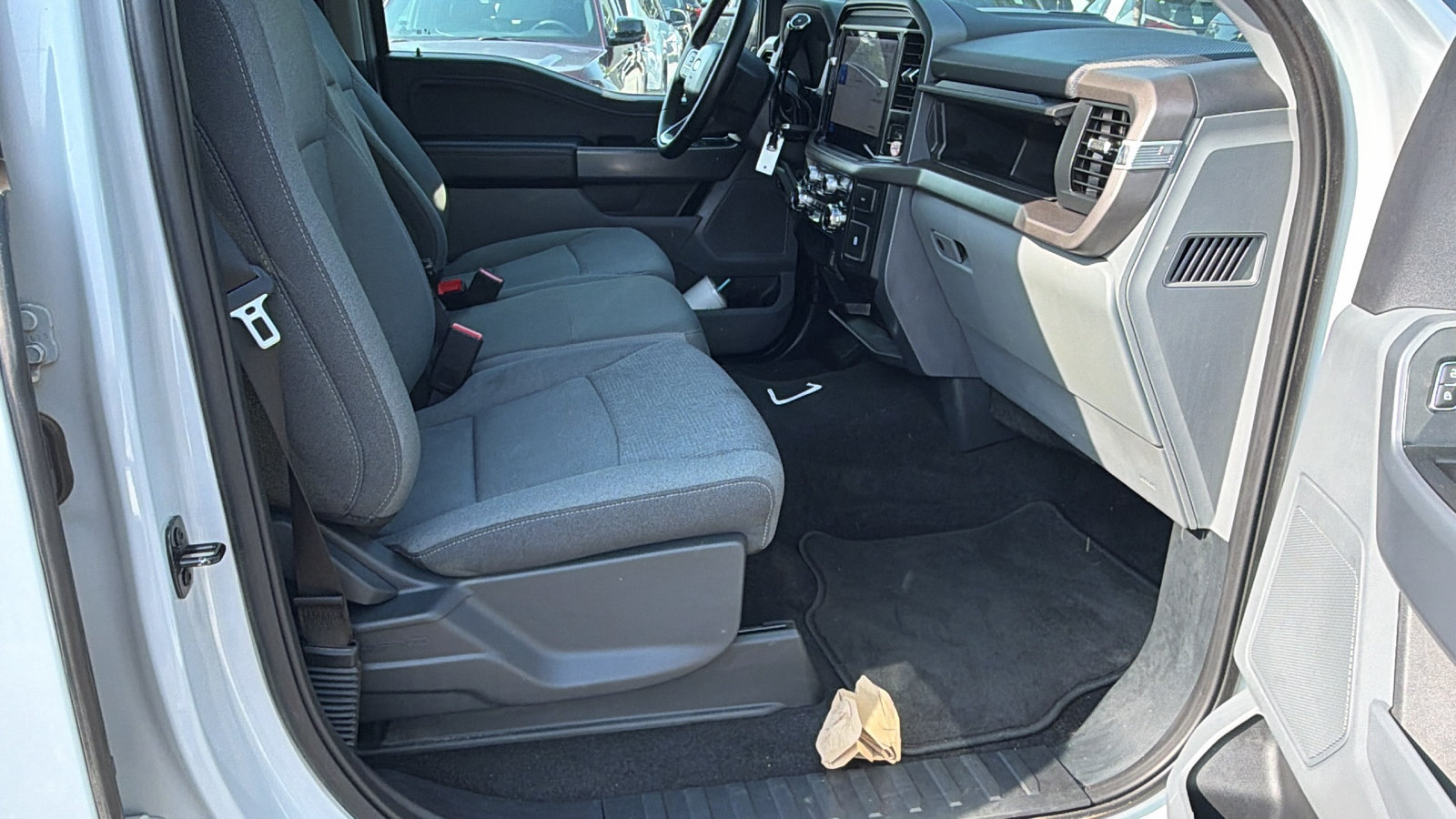 Used 2025 Ford F150 XLT w/ Equipment Group 301A Standard AWD/4WD image 19