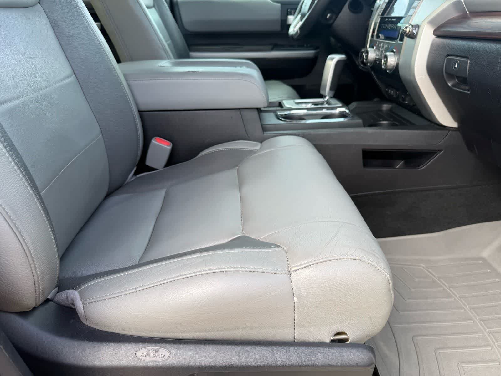 Used 2021 Toyota Tundra Limited w/ Limited Premium Package AWD/4WD image 31