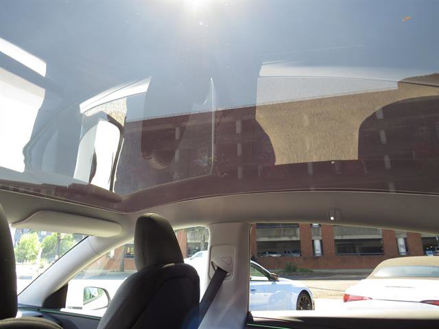 Used 2026 Tesla Model Y Long Range RWD image 17