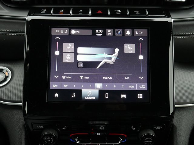 New 2025 Jeep Grand Cherokee Laredo X w/ Luxury Tech Group I image 22