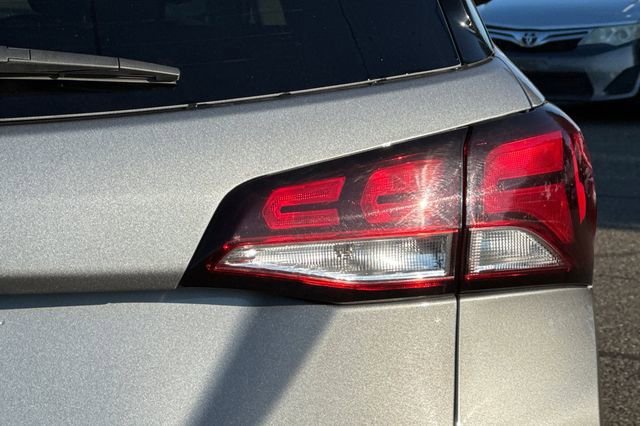 Used 2024 Chevrolet Equinox LT FWD image 50