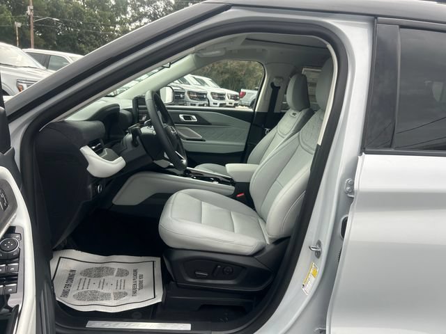 New 2026 Ford Explorer Platinum w/ LUX Leather Package AWD/4WD image 9