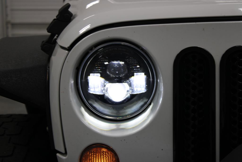 Used 2014 Jeep Wrangler Sport AWD/4WD image 24