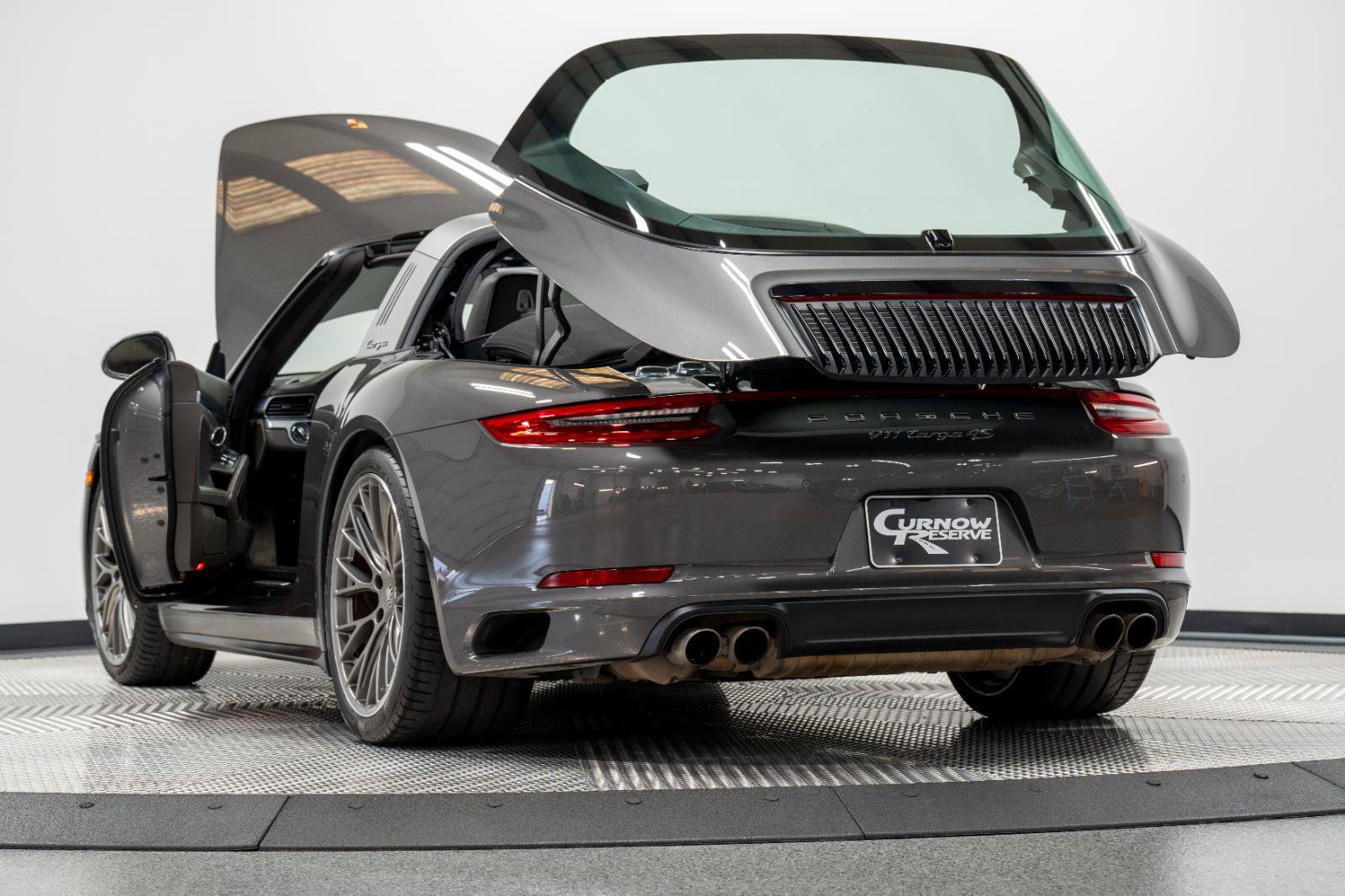 Used 2017 Porsche 911 Targa 4S image 22