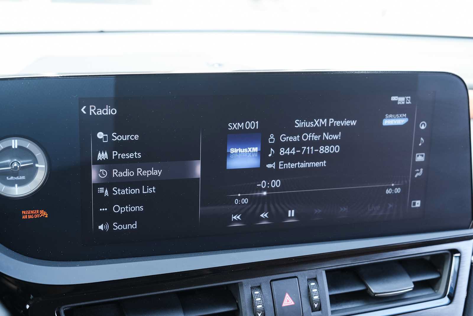 Used 2022 Lexus ES 300h Ultra Luxury w/ Accessory Package 2 FWD image 46