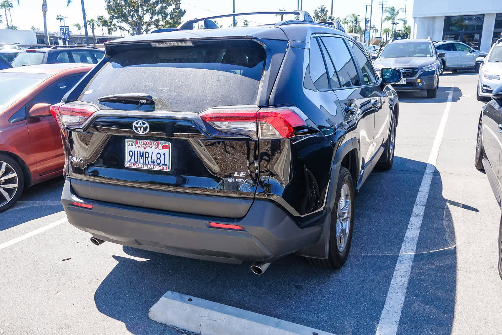 Used 2025 Toyota RAV4 LE image 13