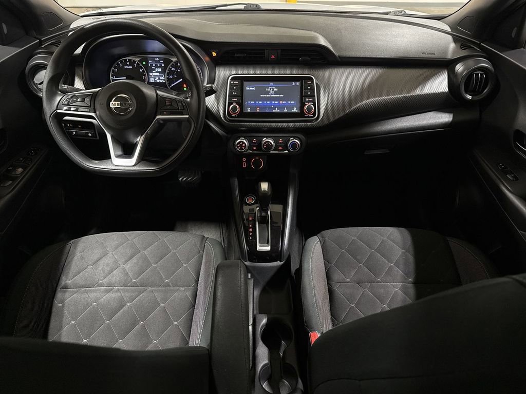 Used 2020 Nissan Kicks S FWD image 10