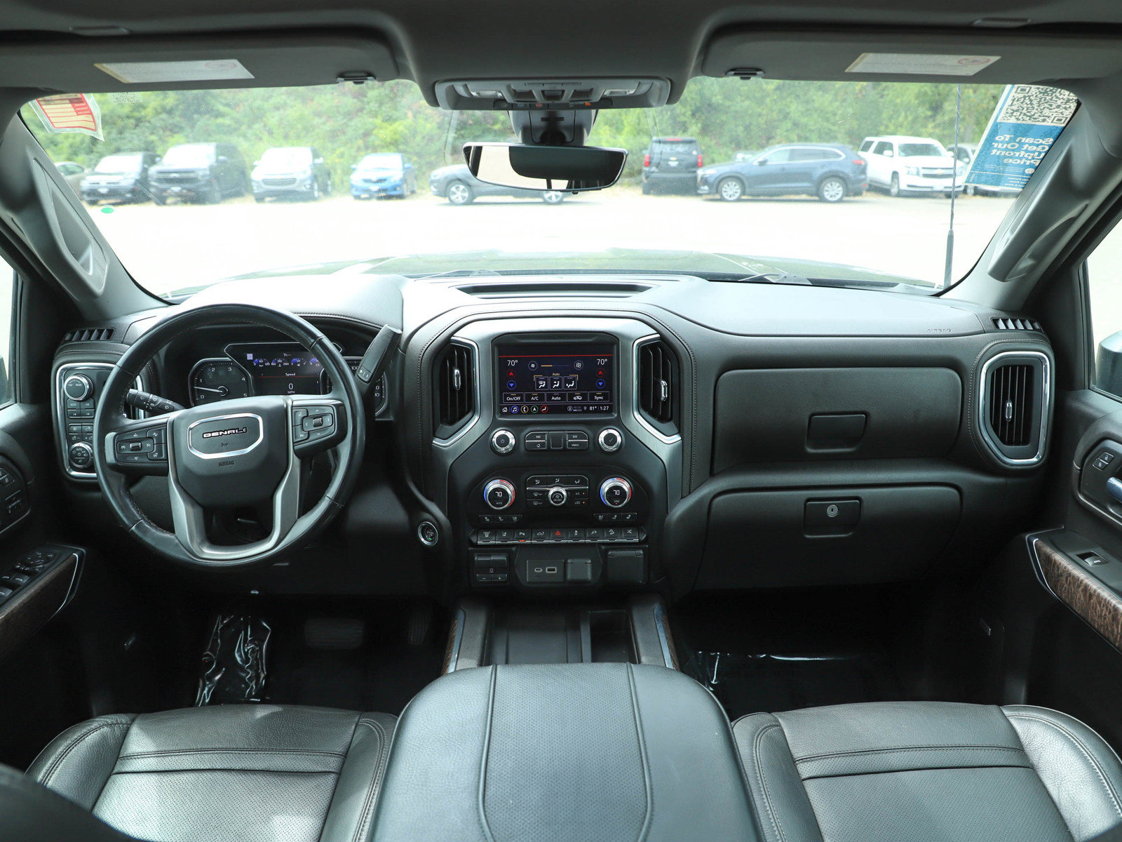 Used 2023 GMC Sierra 2500 Denali w/ Denali Black Diamond Edition AWD/4WD image 23