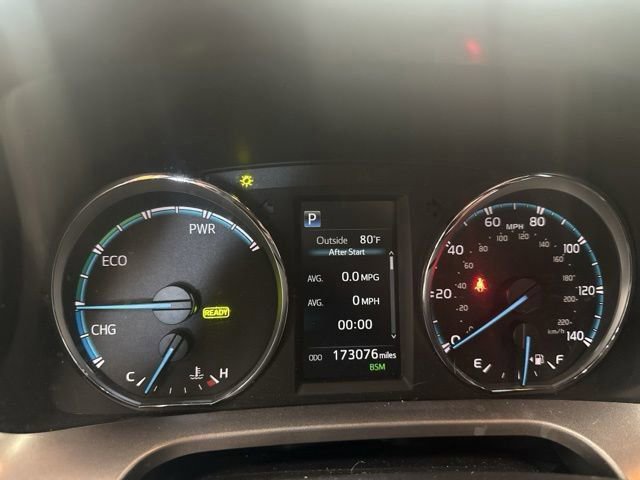 Used 2017 Toyota RAV4 SE AWD/4WD image 3