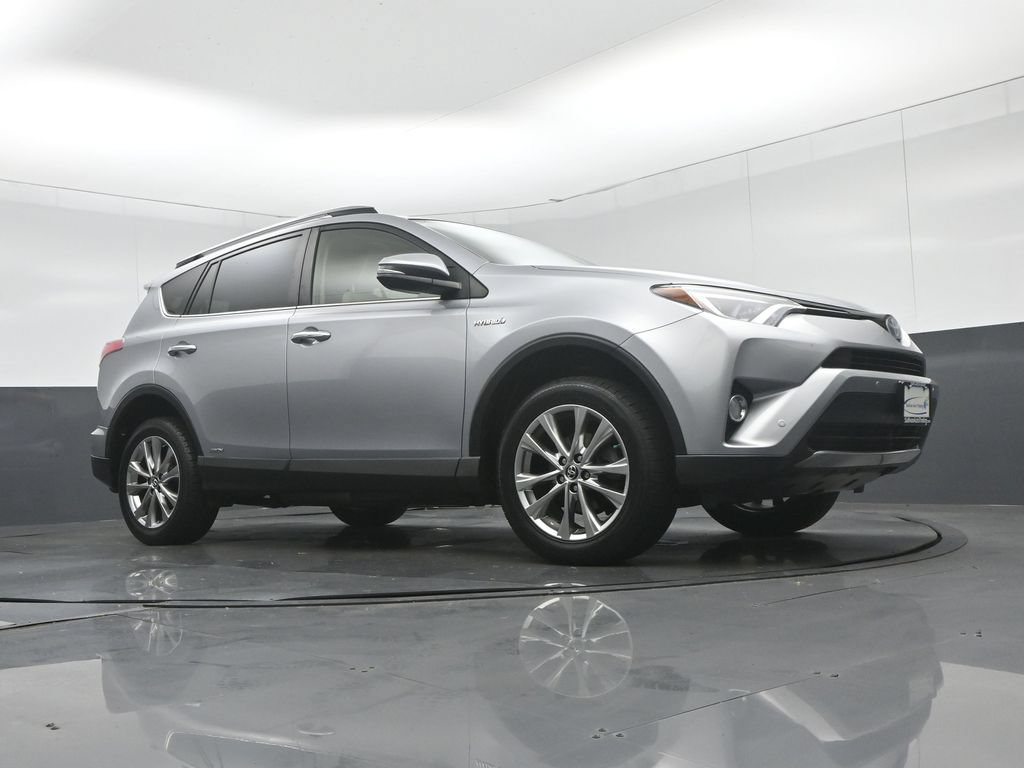 Used 2018 Toyota RAV4 Limited AWD/4WD image 55