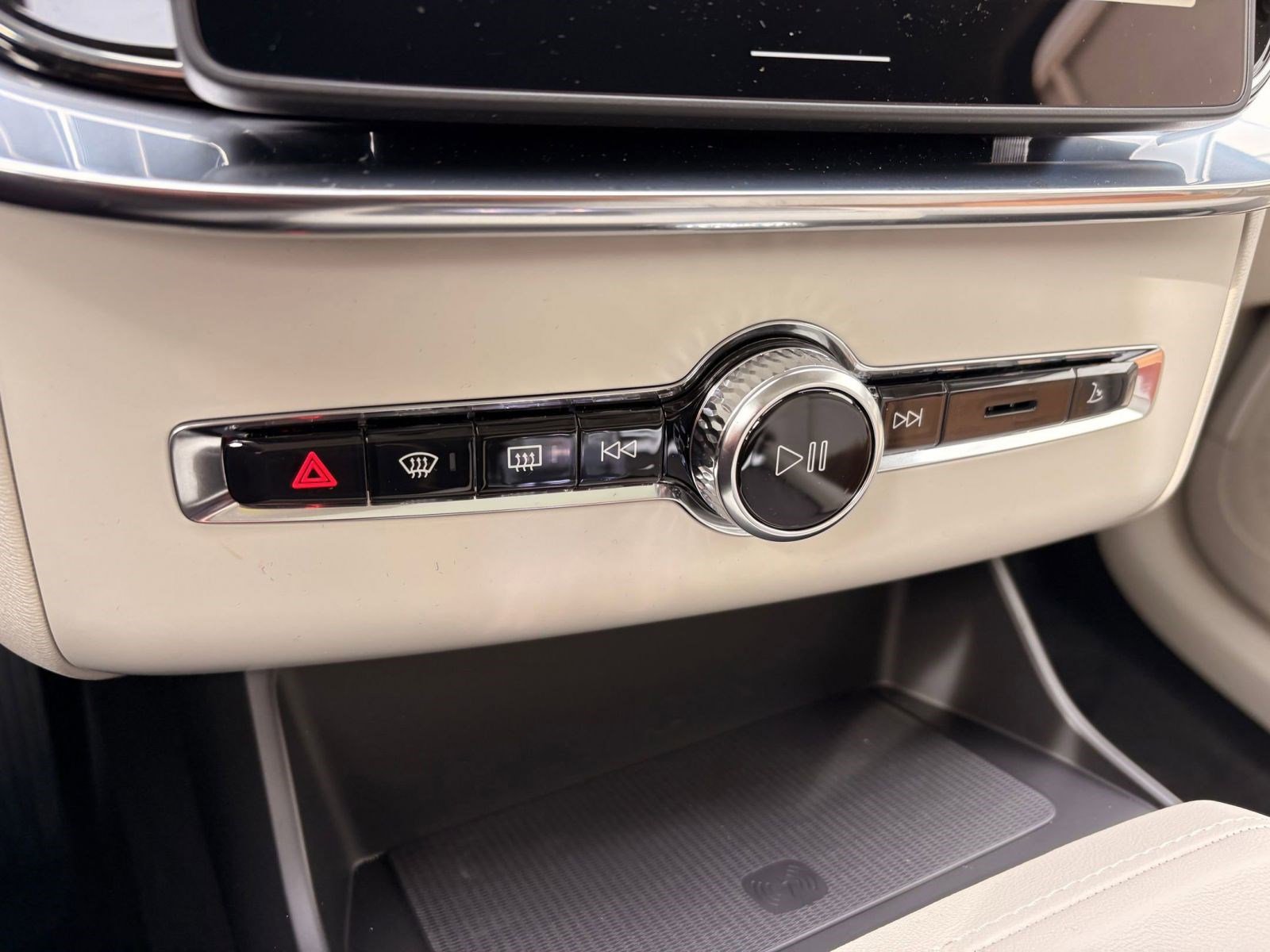 New 2026 Volvo XC90 T8 Ultra image 19