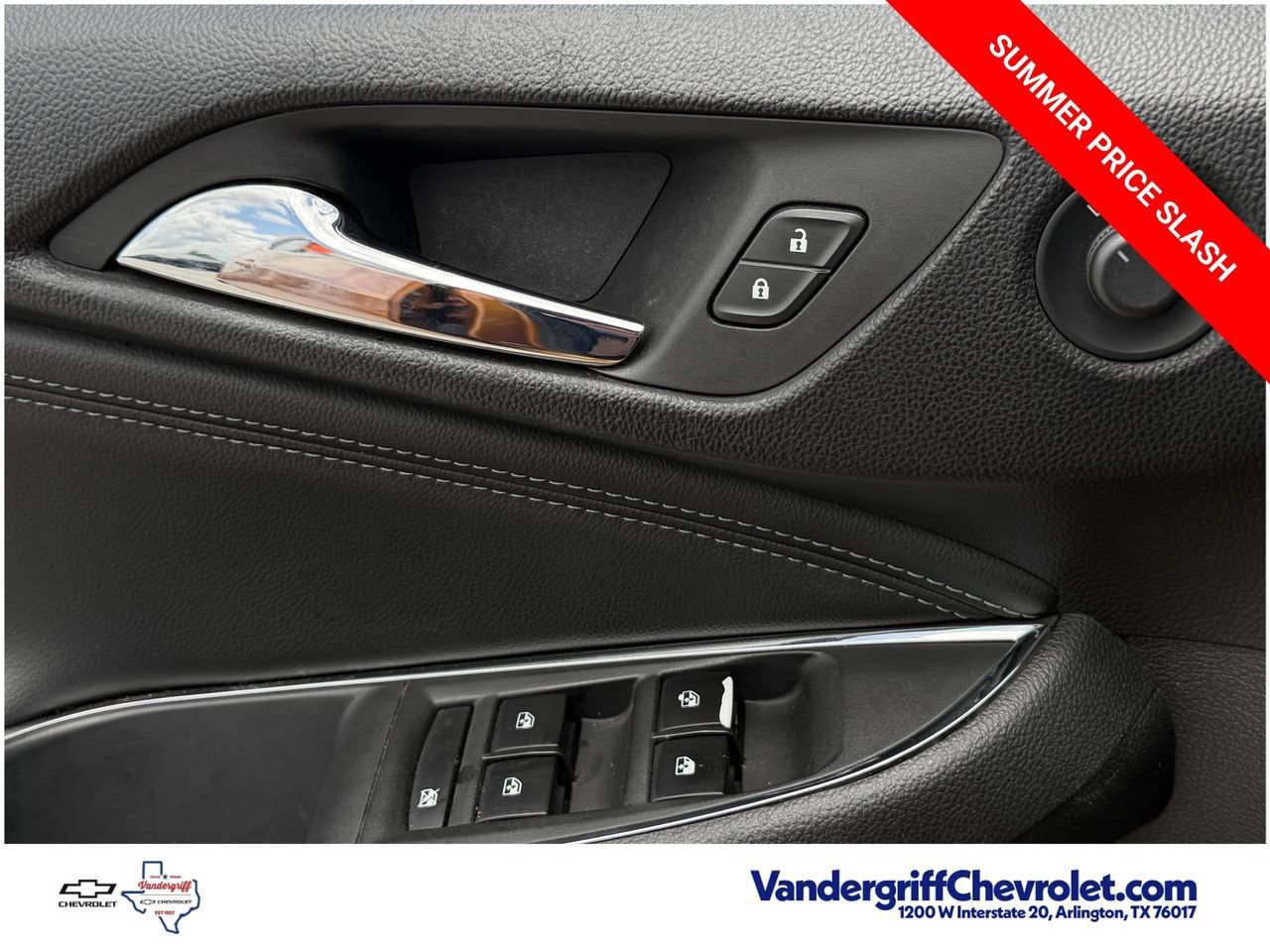 Used 2017 Chevrolet Cruze Premier FWD image 22
