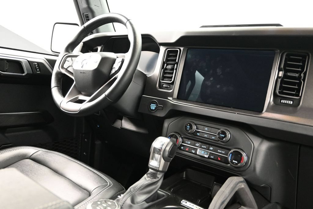 Used 2025 Ford Bronco Badlands AWD/4WD image 14