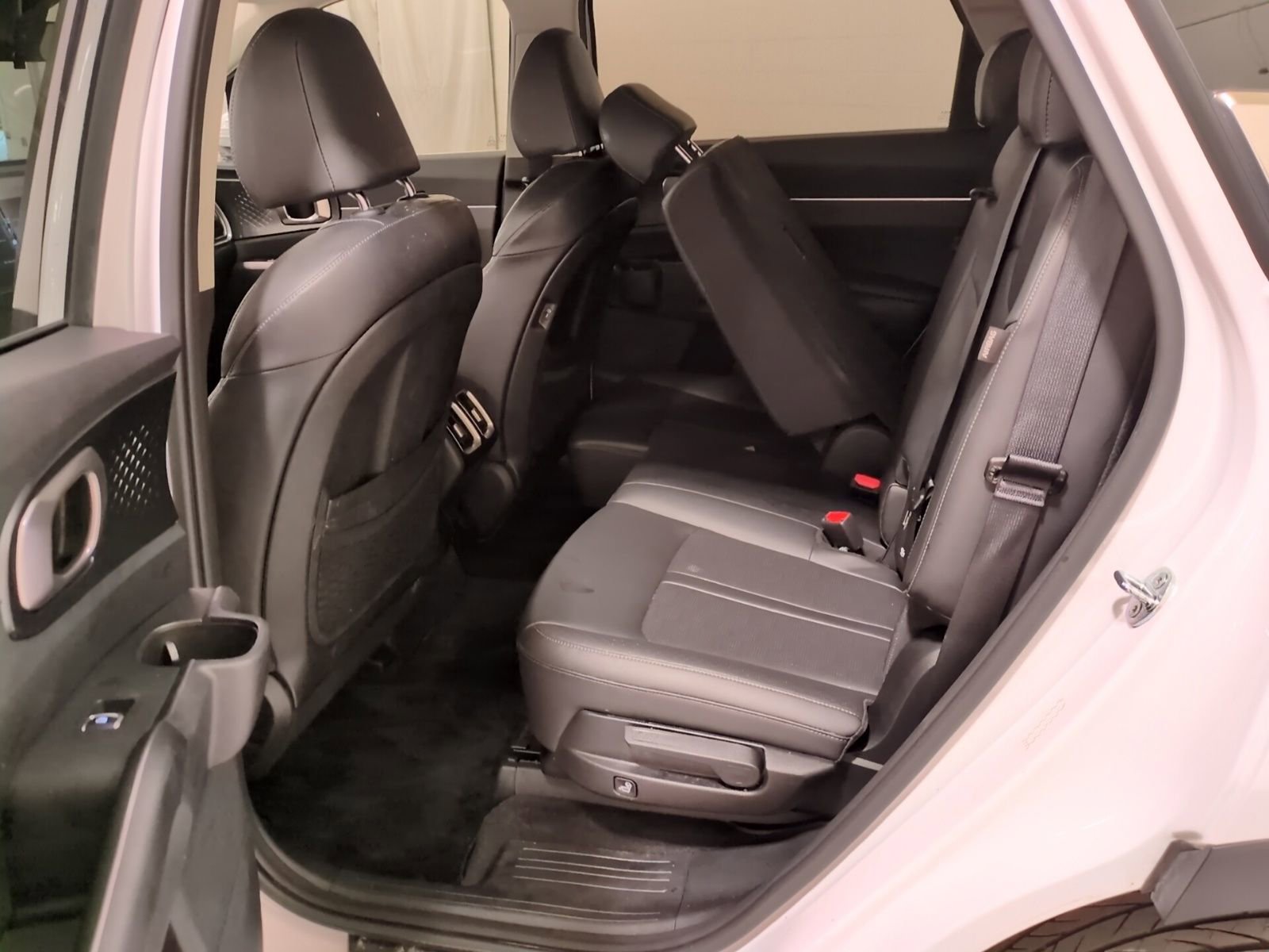 Certified 2025 Kia Sorento S AWD/4WD image 14