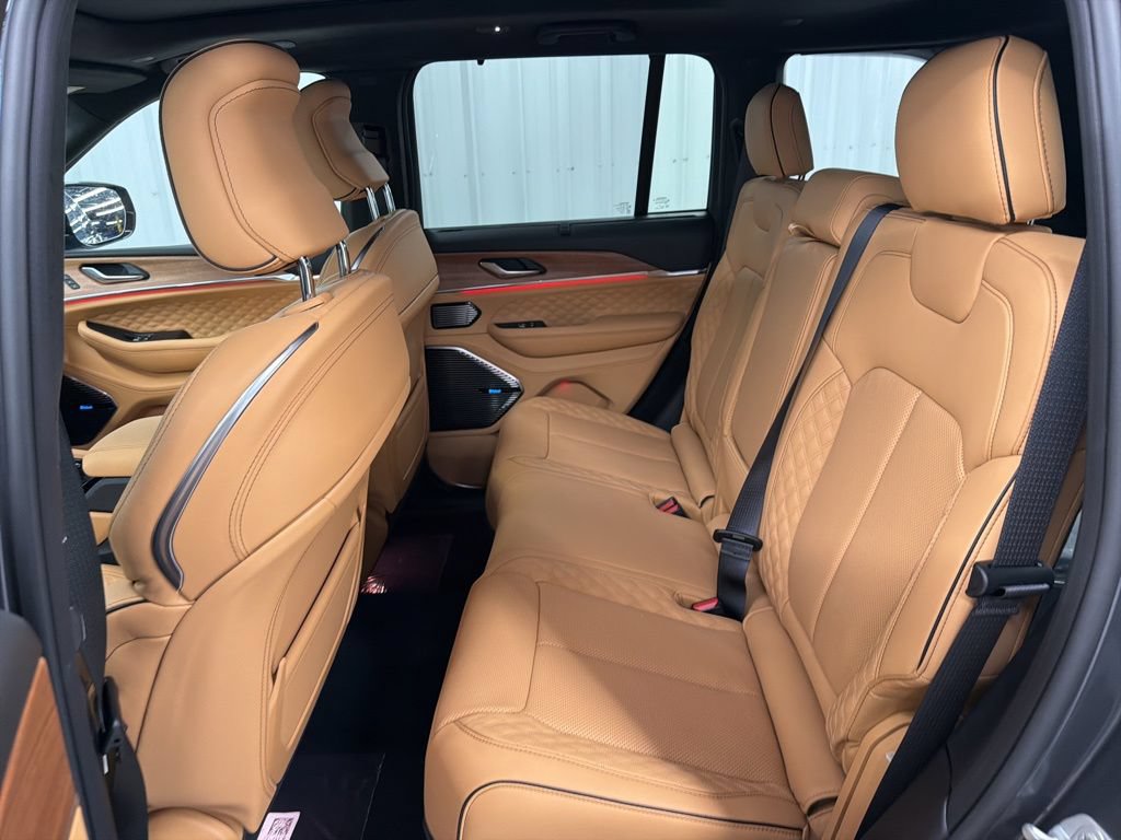 New 2026 Jeep Grand Cherokee Summit AWD/4WD image 11