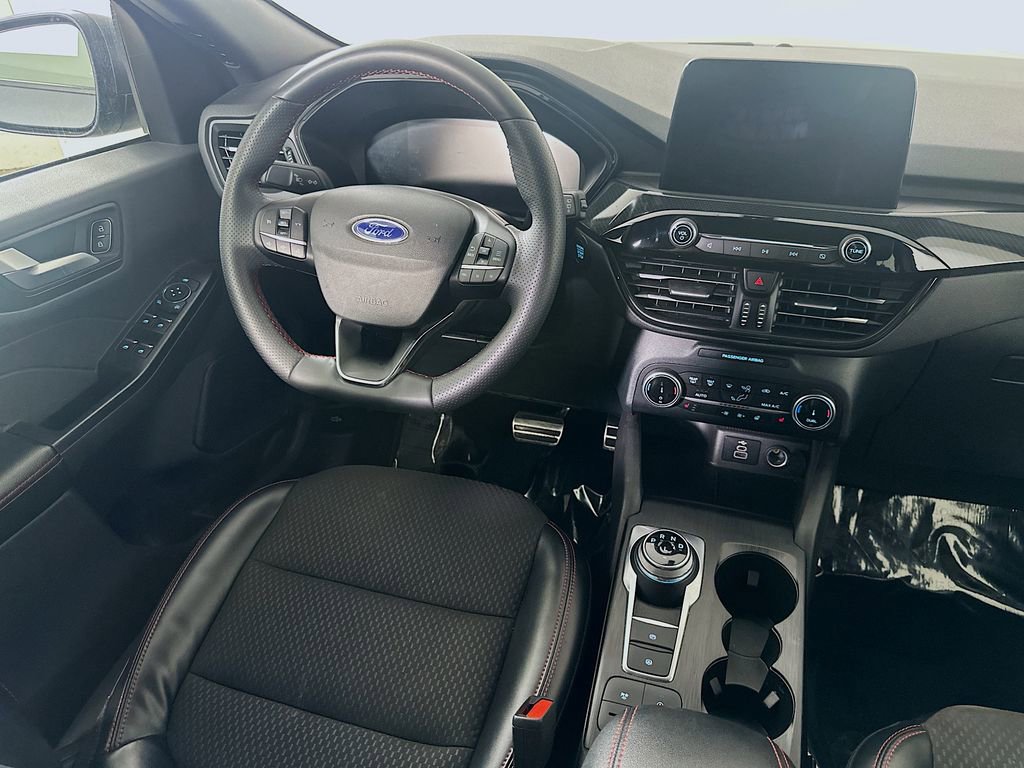 Used 2024 Ford Escape ST-Line AWD/4WD image 17