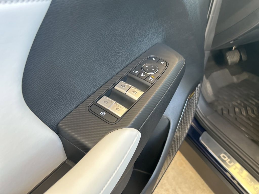 New 2026 Mitsubishi Outlander SE image 37