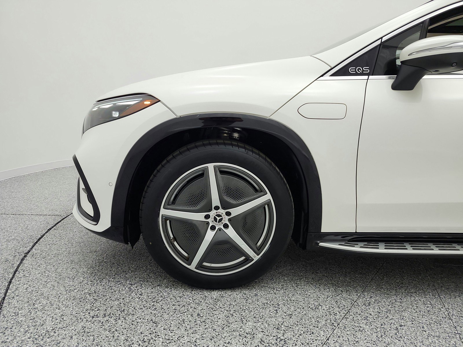 Certified 2023 Mercedes-Benz EQS 450+ SUV image 23