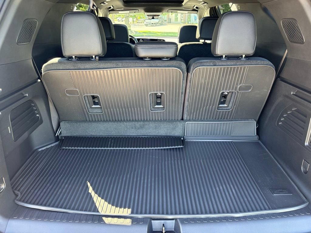 New 2026 Chevrolet Traverse High Country w/ LPO, Floor Liner Package AWD/4WD image 59