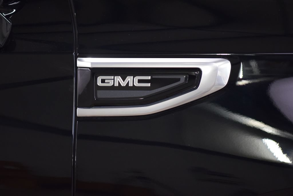 Used 2023 GMC Yukon XL Denali w/ LPO, Floor Liner Package AWD/4WD image 16