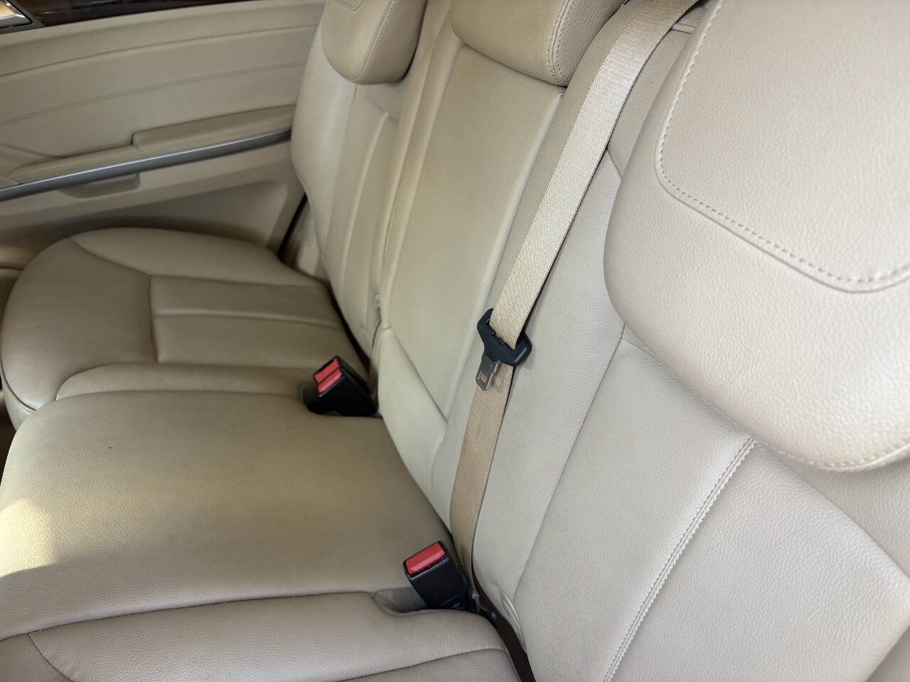Used 2012 Mercedes-Benz GL 450 4MATIC w/ Premium 1 Pkg image 27