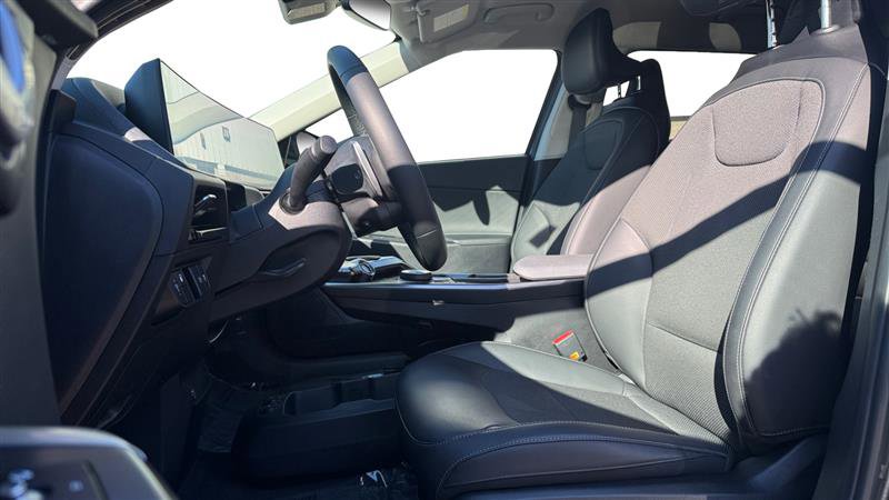Used 2024 Kia EV6 Light RWD image 10