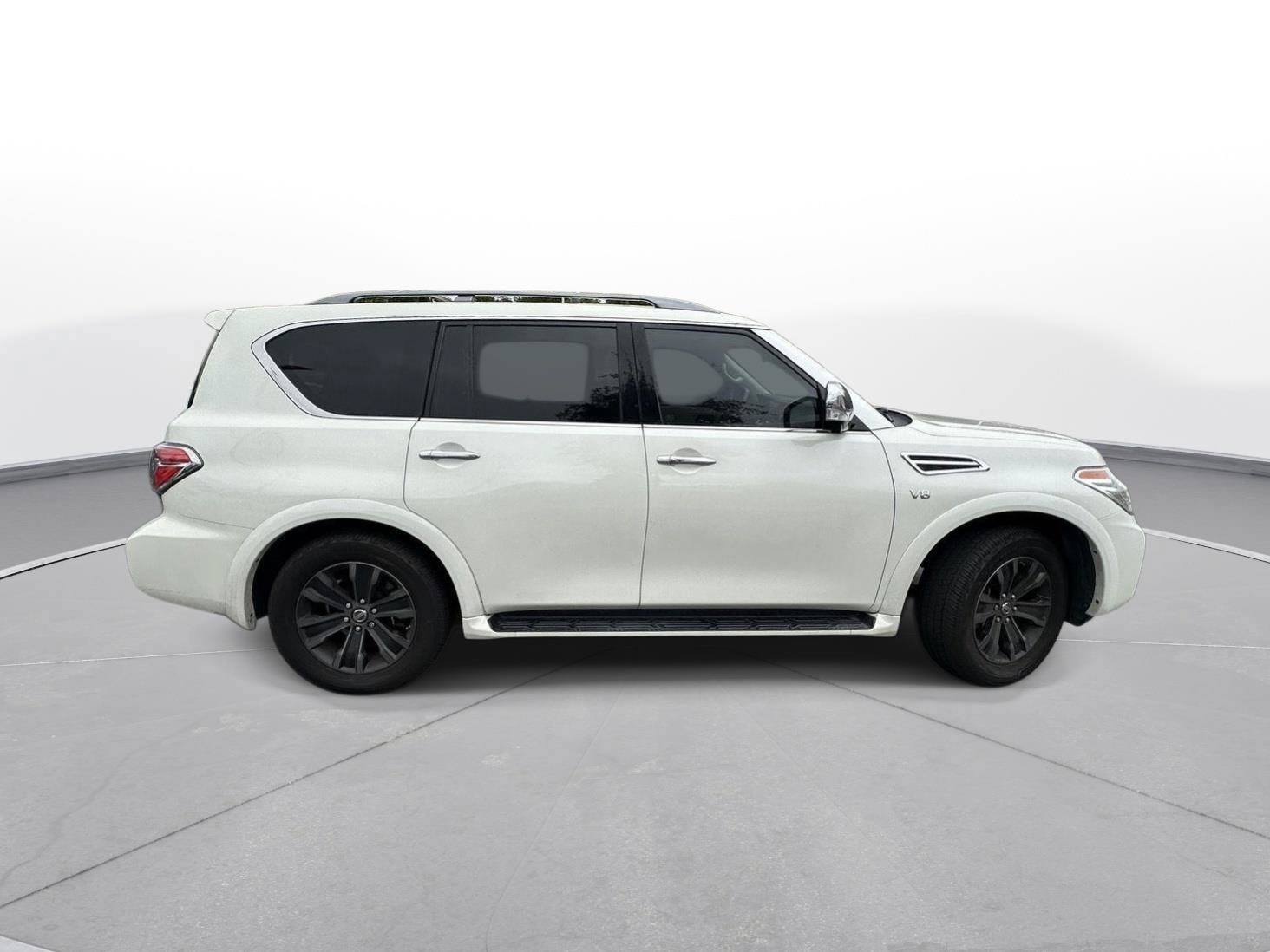 Used 2020 Nissan Armada Platinum w/ Captain's Chairs Package RWD image 5