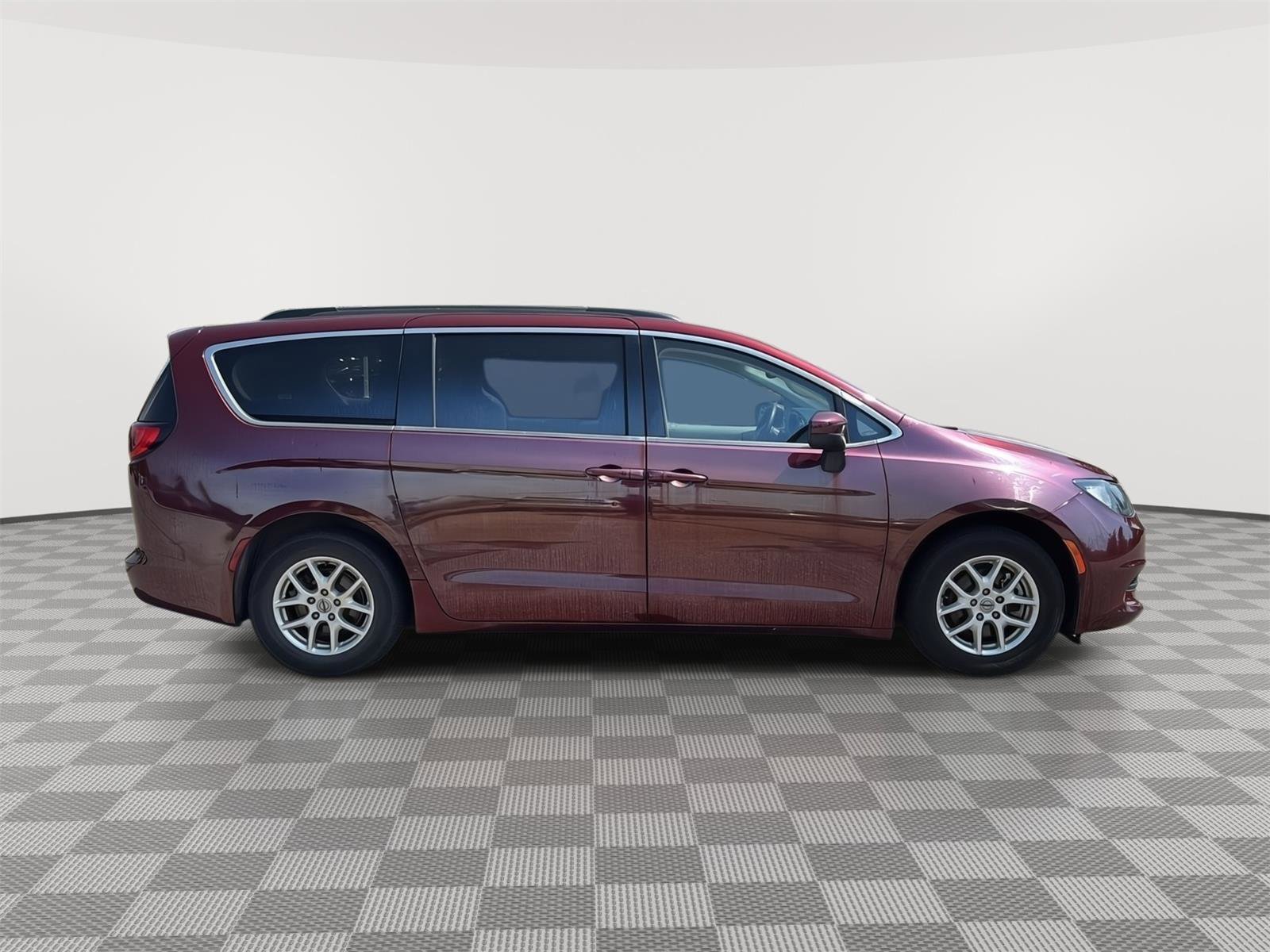 Used 2021 Chrysler Voyager Lxi FWD image 26