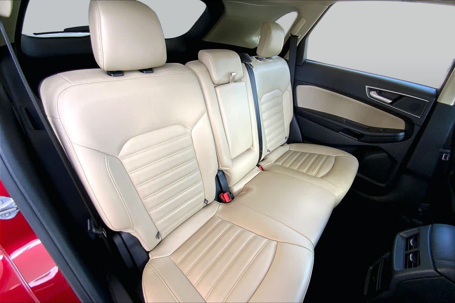 Used 2024 Ford Edge SEL AWD/4WD image 20