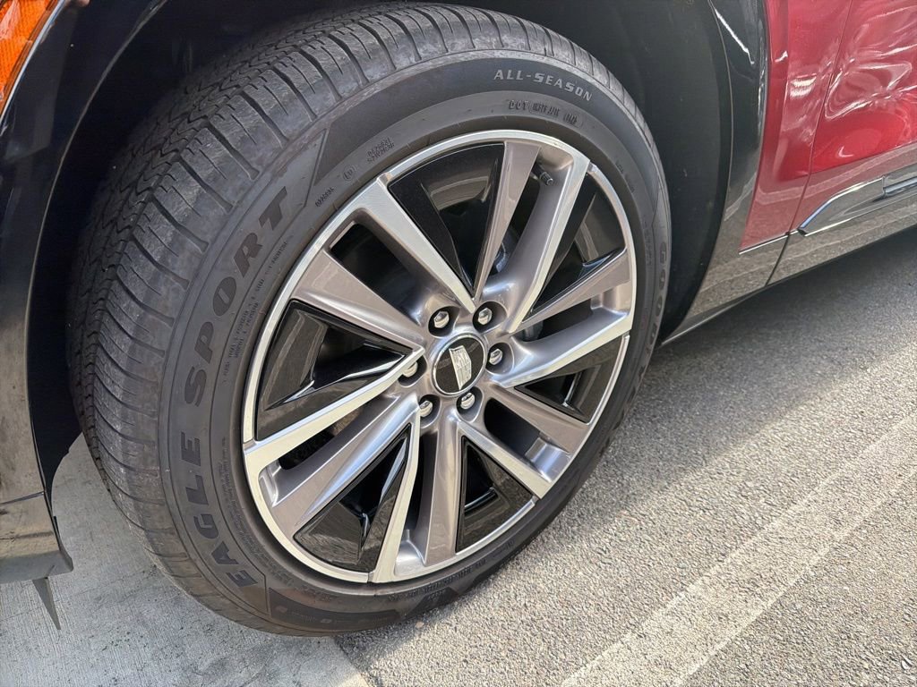 Used 2026 Cadillac Vistiq Sport AWD/4WD image 3