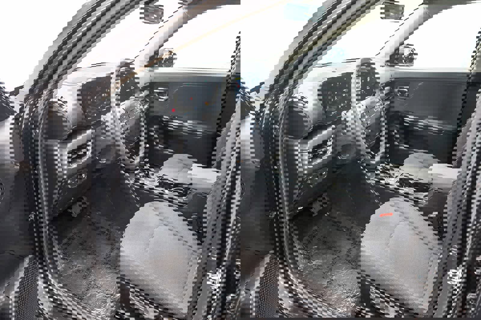 Used 2025 Kia K4 LXS image 17