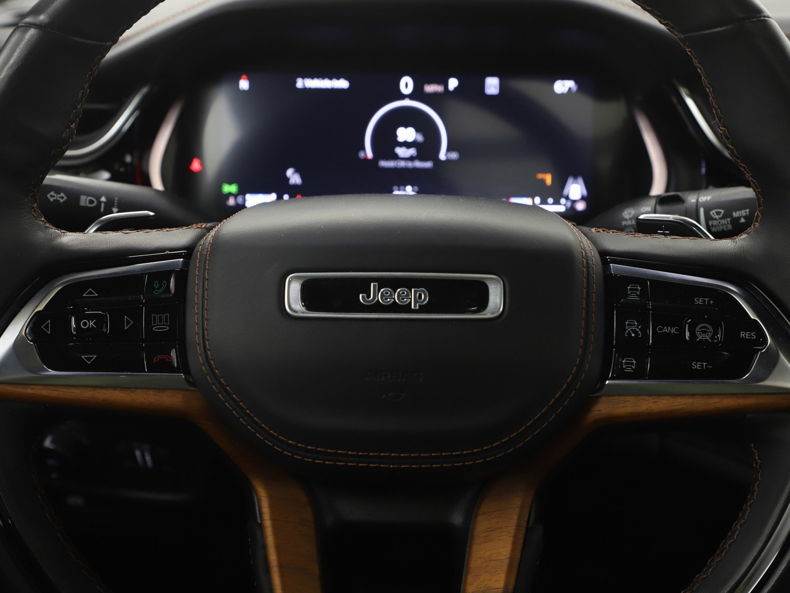 Used 2023 Jeep Grand Cherokee L Summit image 32