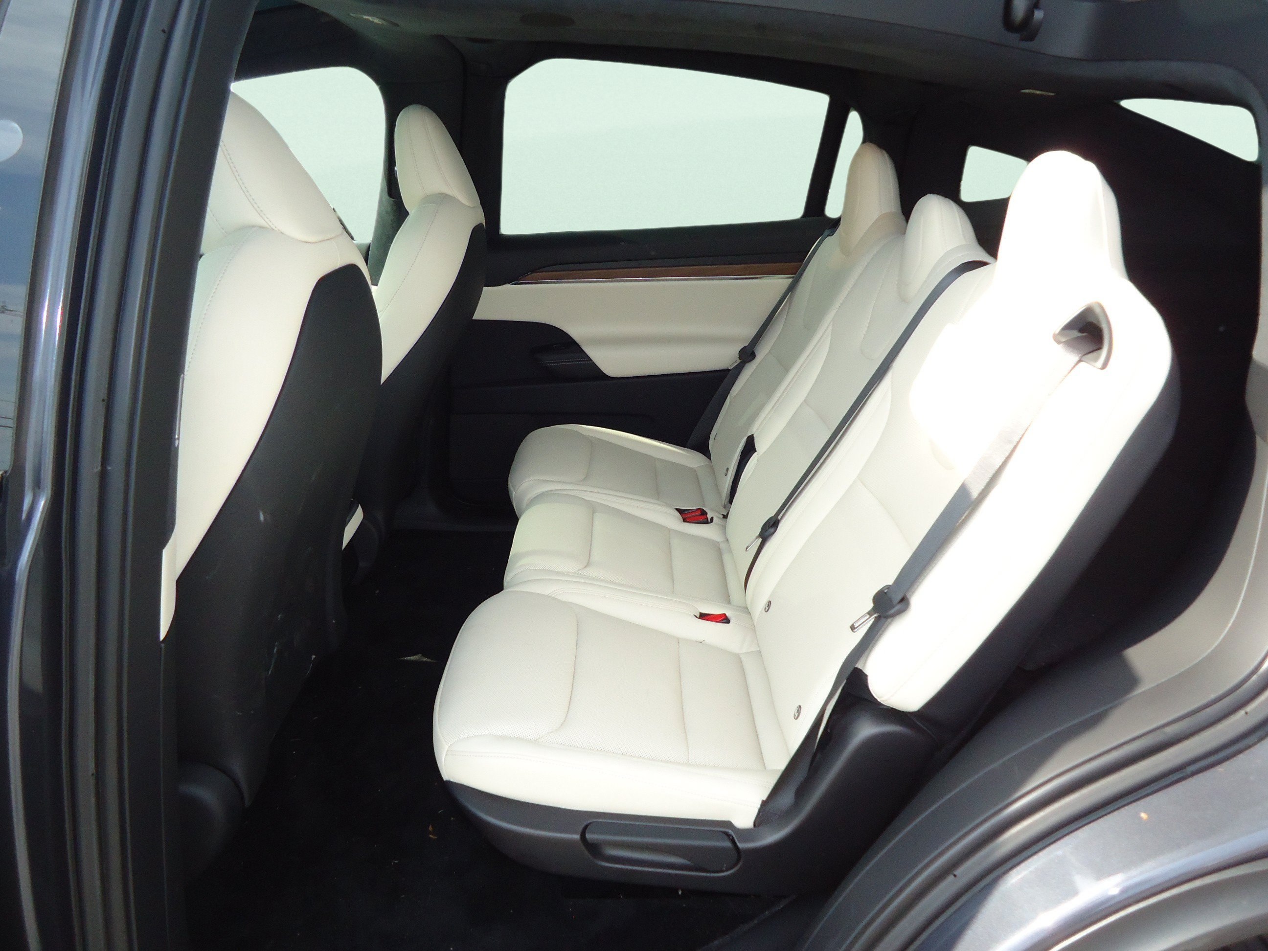 Used 2023 Tesla Model X AWD/4WD image 26