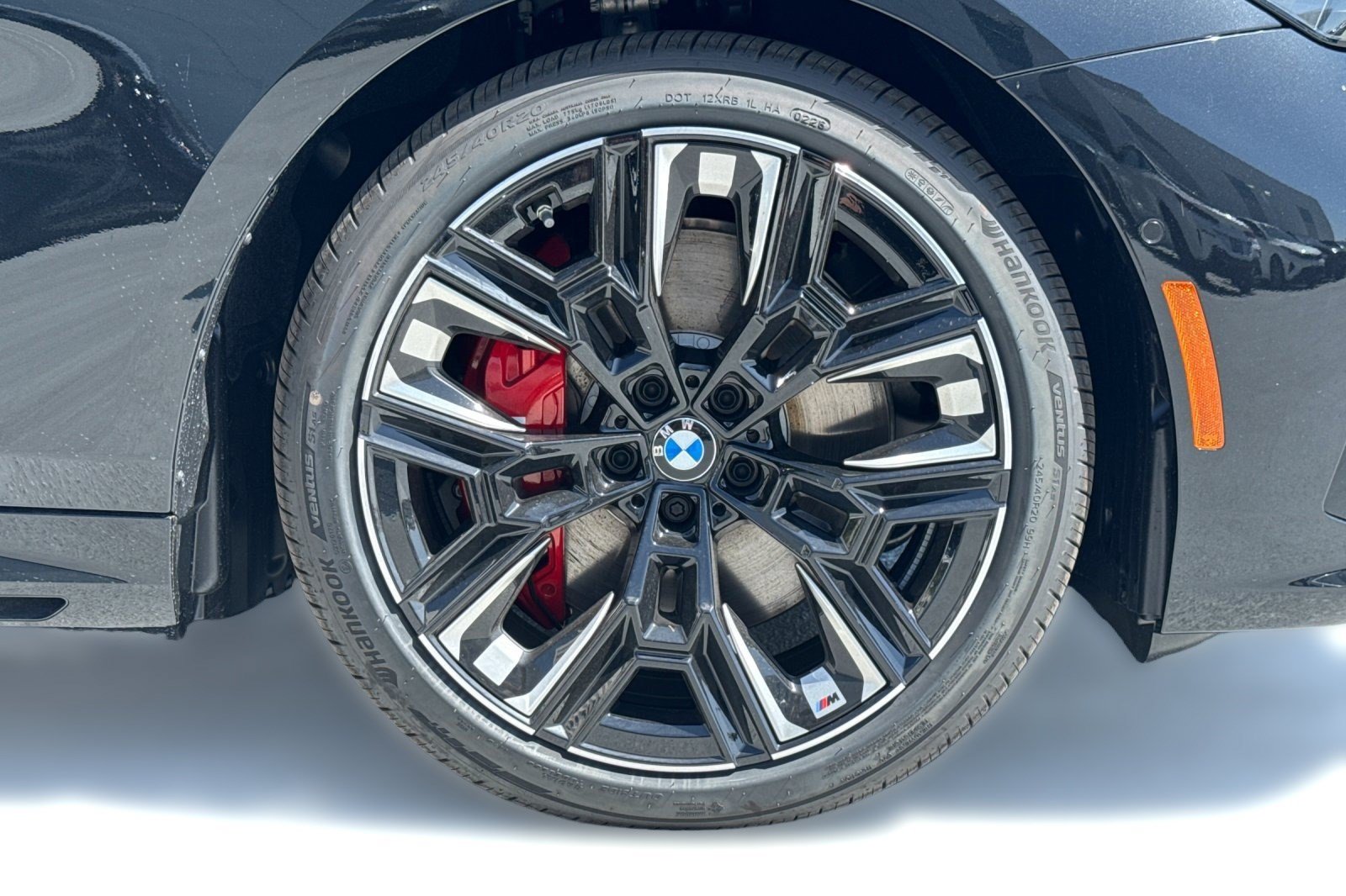 New 2026 BMW i5 M60 AWD/4WD image 13