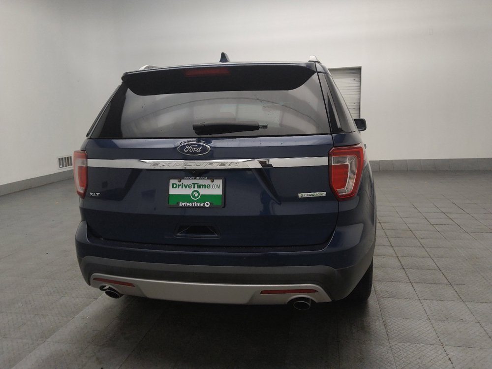 Used 2017 Ford Explorer XLT w/ Equipment Group 201A FWD image 7