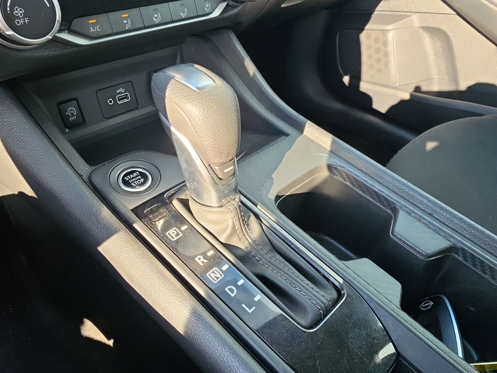Used 2025 Nissan Sentra S FWD image 23