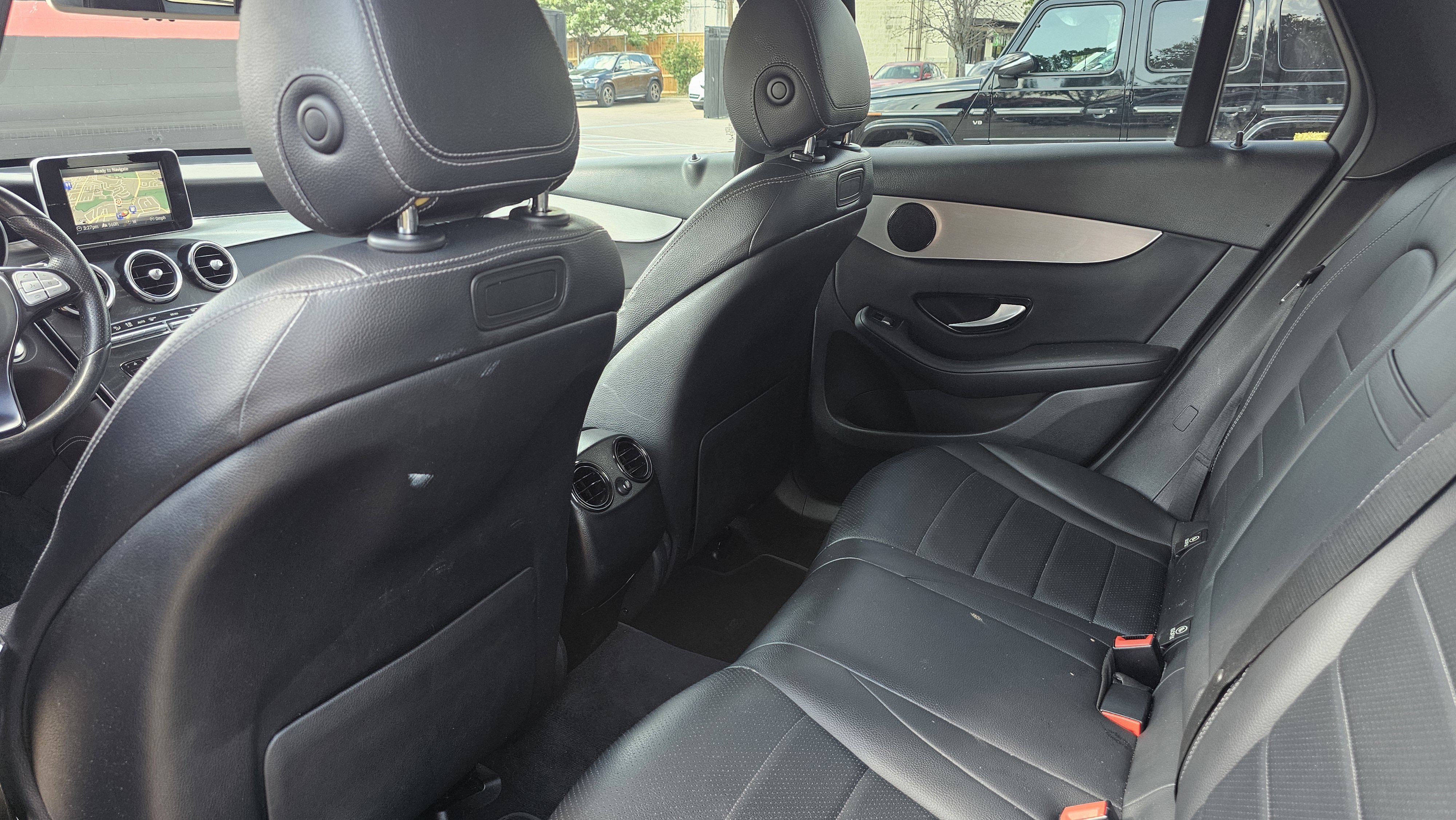 Used 2019 Mercedes-Benz GLC 300 w/ Premium Package image 20