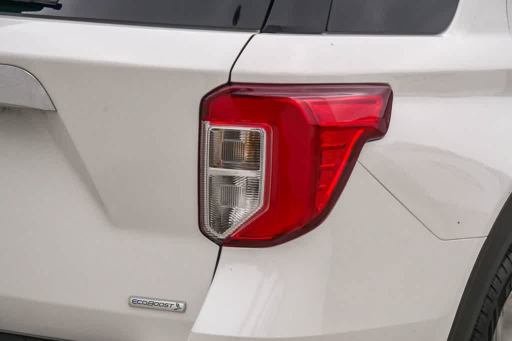 Used 2020 Ford Explorer XLT w/ Equipment Group 202A RWD image 10