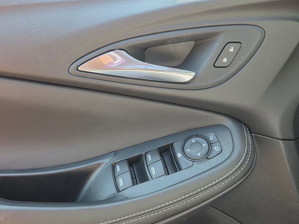 Used 2024 Buick Encore GX Sport Touring w/ Comfort Package image 26