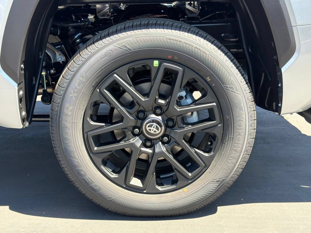 New 2026 Toyota Tundra Limited AWD/4WD image 17