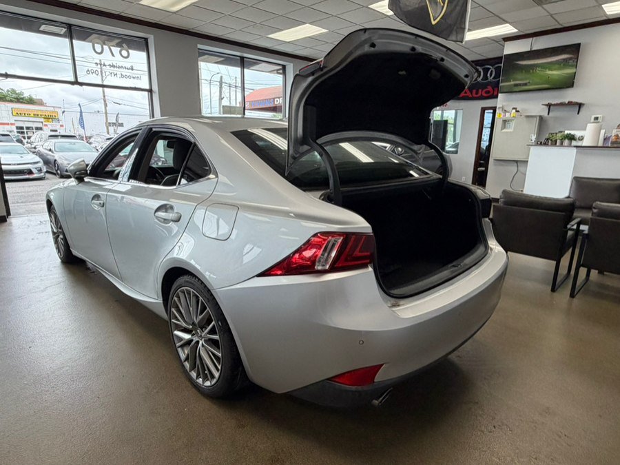 Used 2015 Lexus IS 250 w/ Premium Package RWD image 27